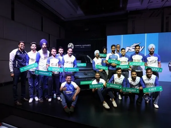 ऑलिम्पिक पदक विजेत्यांचा चंदीगडमध्ये गौरव Olympic medal winners felicitated in Chandigarh