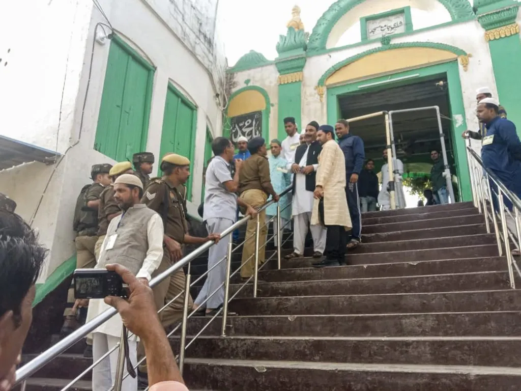 संभल प्रकरण उच्च न्यायालयाला सुपूर्द Sambhal case handed over to High Court