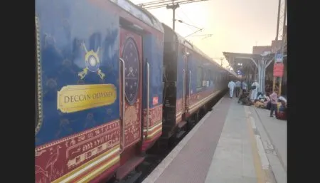 23 tourists from Deccan Odyssey visit Kolhapur