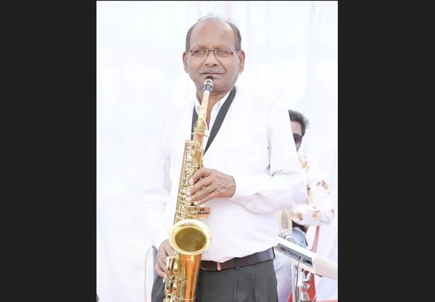 The life of a musician and the glory of melodies...