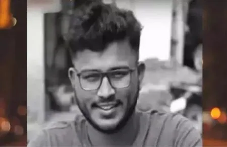 Talathi Rohit was wearing a black mask while returning home after completing election duty.