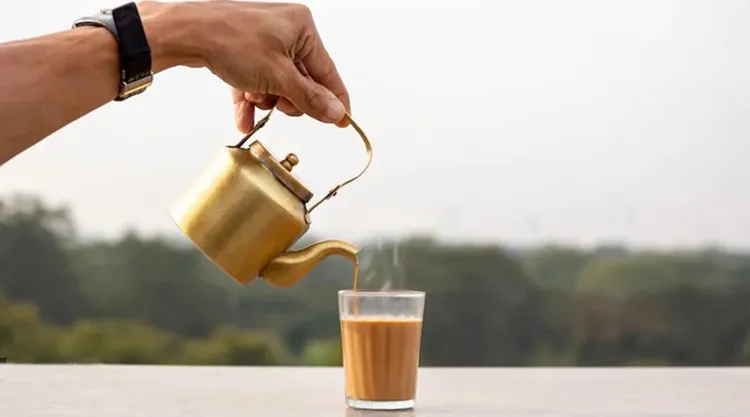 चहा घेता का चहा… Why do you drink tea?
