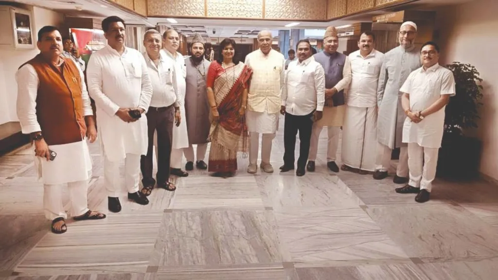 Opposition boycotts Waqf meeting