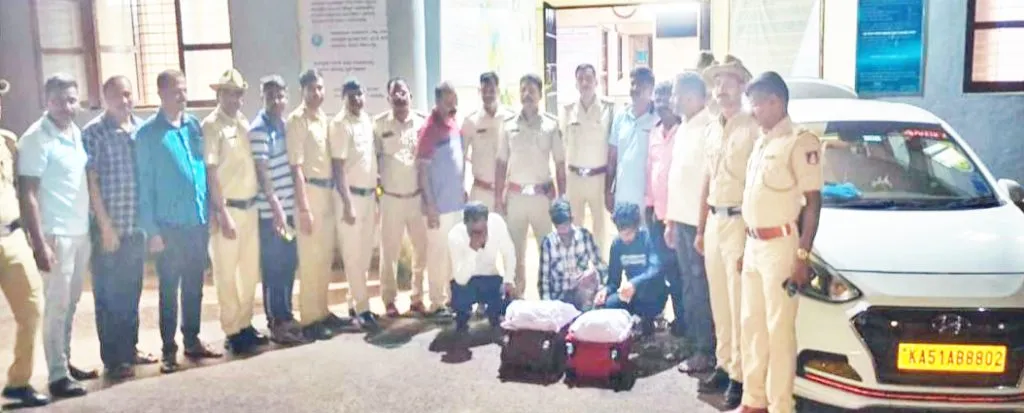 9 kg 170 grams of ganja worth four and a half lakh seized