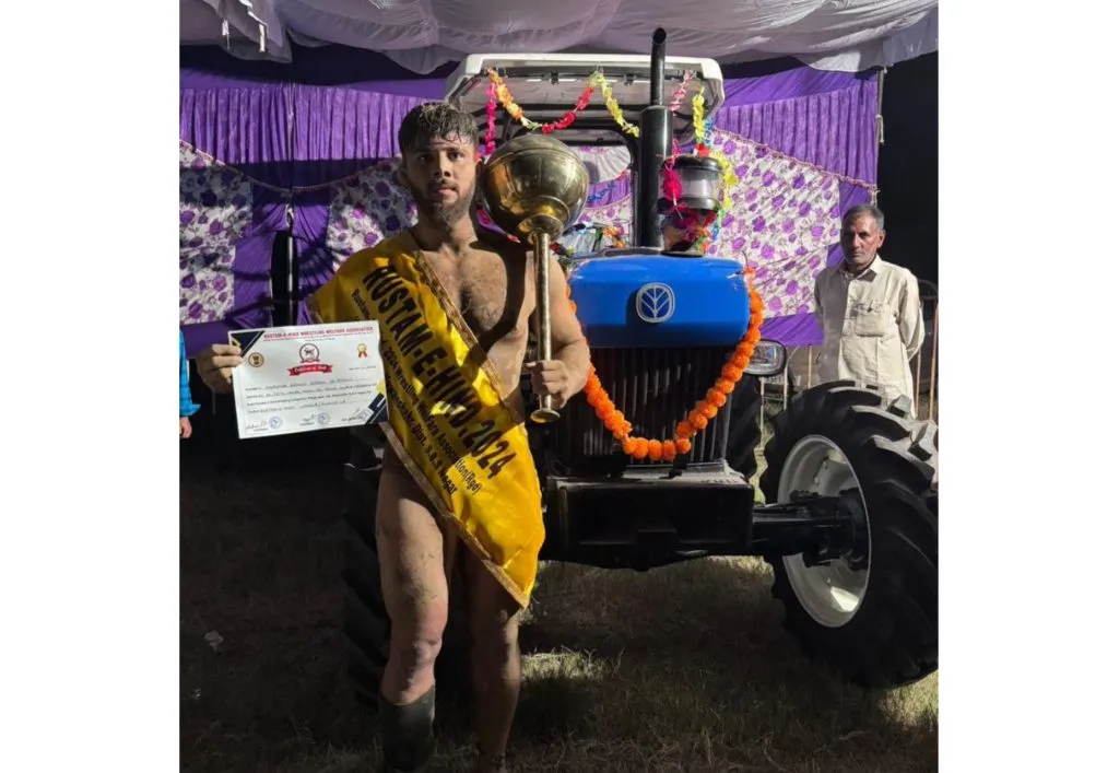 सोलापूरचा सिकंदर शेख रुस्तुम ए हिंद किताबाचा मानकरी. Sikandar Shaikh Rustum A Hind of Solapur