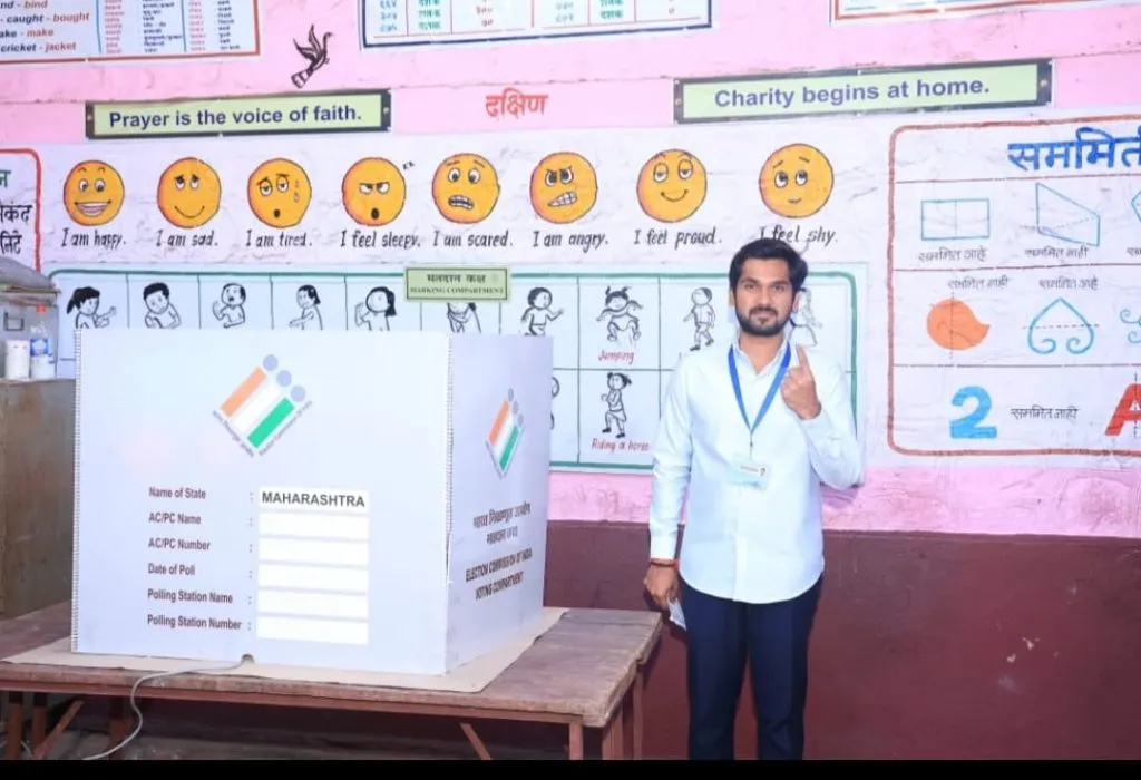 MLA Rituraj Patil exercised his right to vote