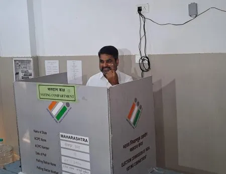 MLA Satej Patil registered his voting rights