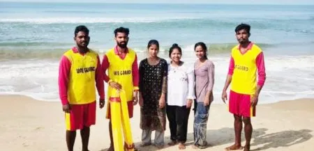 Three girls drowning in Karwar sea rescued