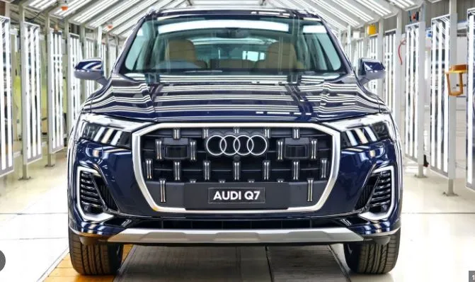 नवी ऑडी आर क्यू 7 लवकरच भारतीय बाजारात New Audi RQ7 in Indian market soon