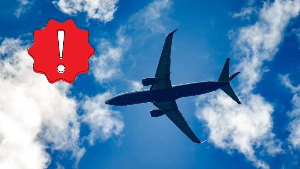 Emergency landing of plane in Chhattisgarh due to threat