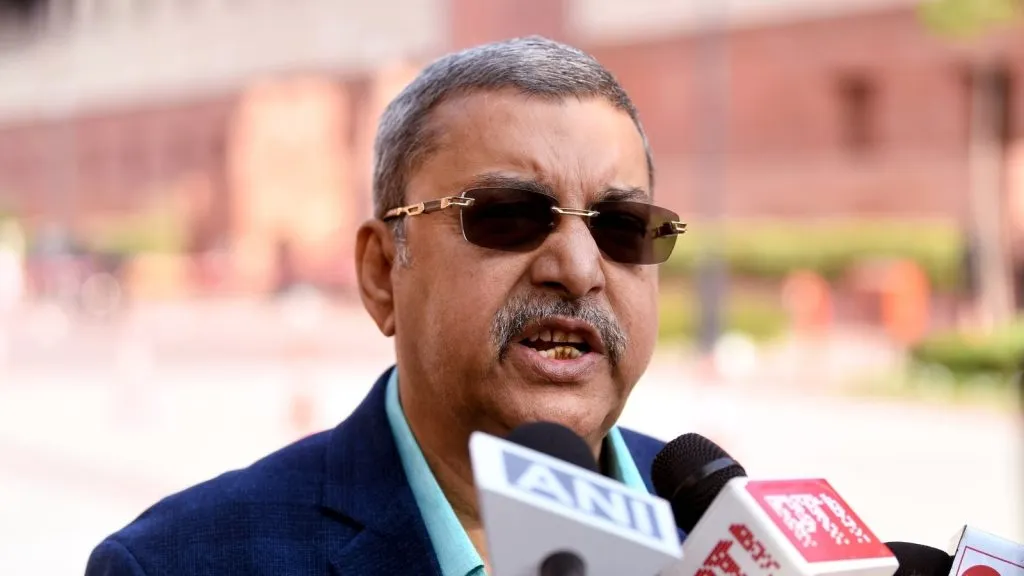 राहुल गांधी हे कमजोर नेते : तृणमूल खासदार Rahul Gandhi is a weak leader: Trinamool MP