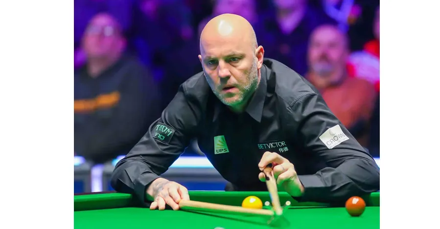 Snooker player Mark King banned for five years