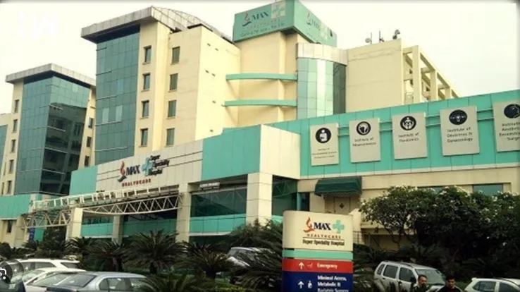 मॅक्स हेल्थकेअरचा नफा वधारला Max Healthcare's profitability increased