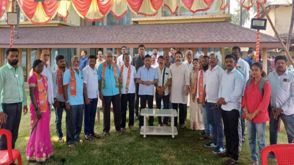 वर्देत भाजपाकडून पलटवार, आ . वैभव नाईकांना धक्का