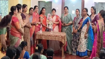 महिलांना खंबीर बनवण्यासाठी प्रयत्नशील – नीलमताई राणे