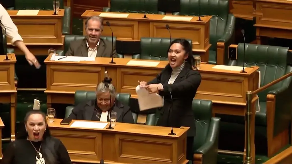 Haka dance in the House by tearing the copy of the bill