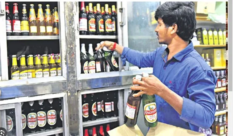 अबकारी अधिकाऱ्यांकडून ‘मंथली मनी’ 'Monthly Money' from Excise Officers