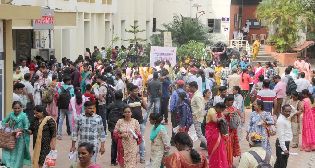 कोल्हापुरात टीईटी परीक्षा सुरळीत TET exam goes smoothly in Kolhapur