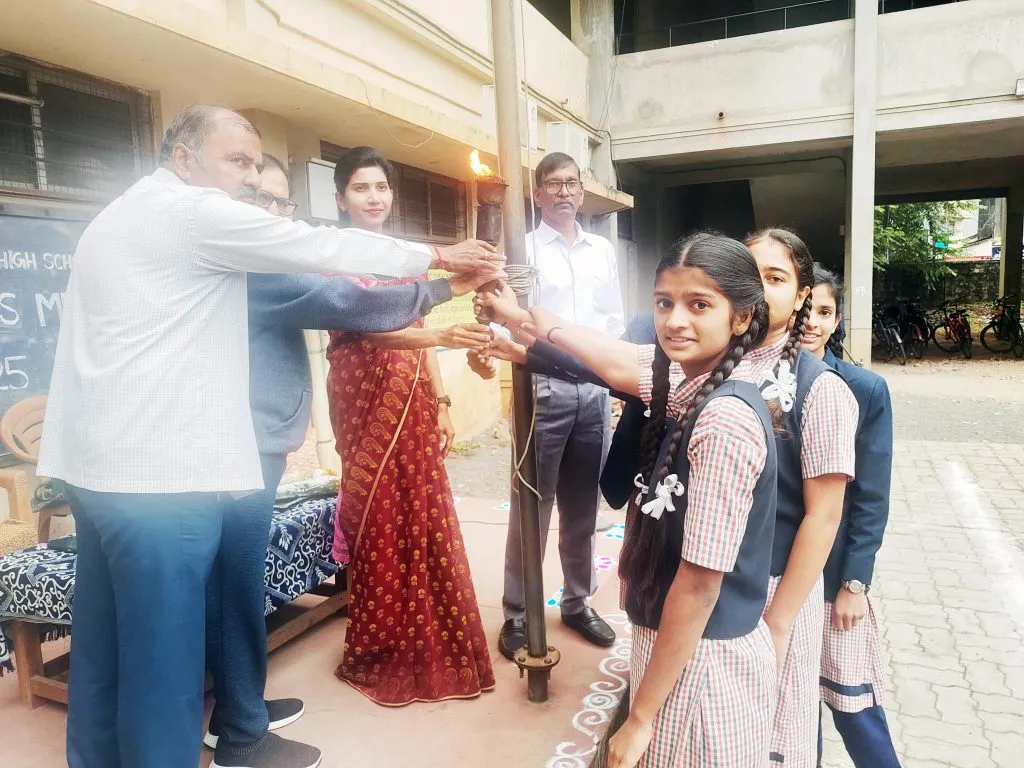 ‘उषाताई गोगटे’च्या वार्षिक क्रीडा उत्साहात In the spirit of 'Ushatai Gogate's' annual sports event