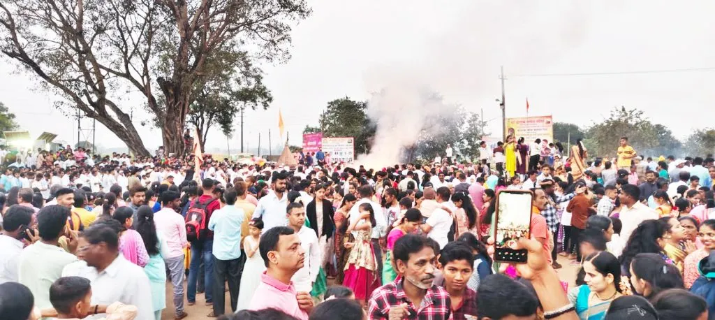 Huge crowd of devotees for Machhe Bramhaling Yatra