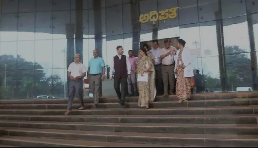 Complete the superspecialty hospital work: Shalini Rajneesh