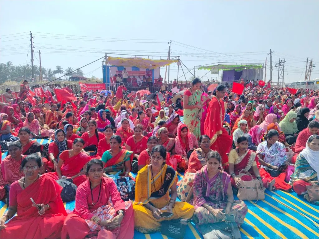 Provide government facilities to unorganized workers