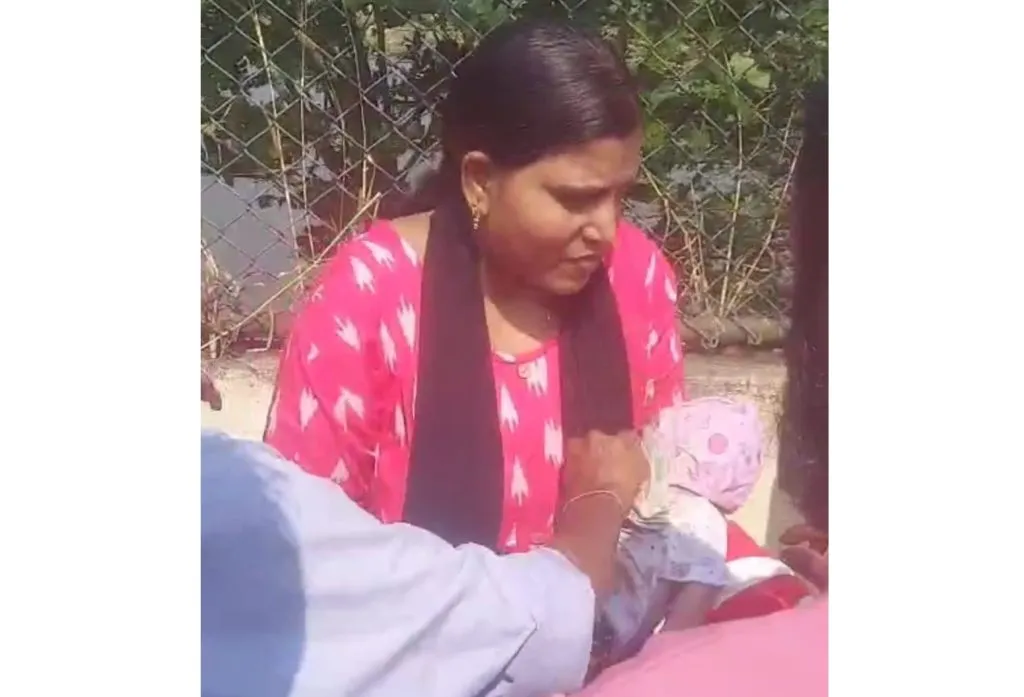 The baby was thrown into the lake(Edited)Restore original