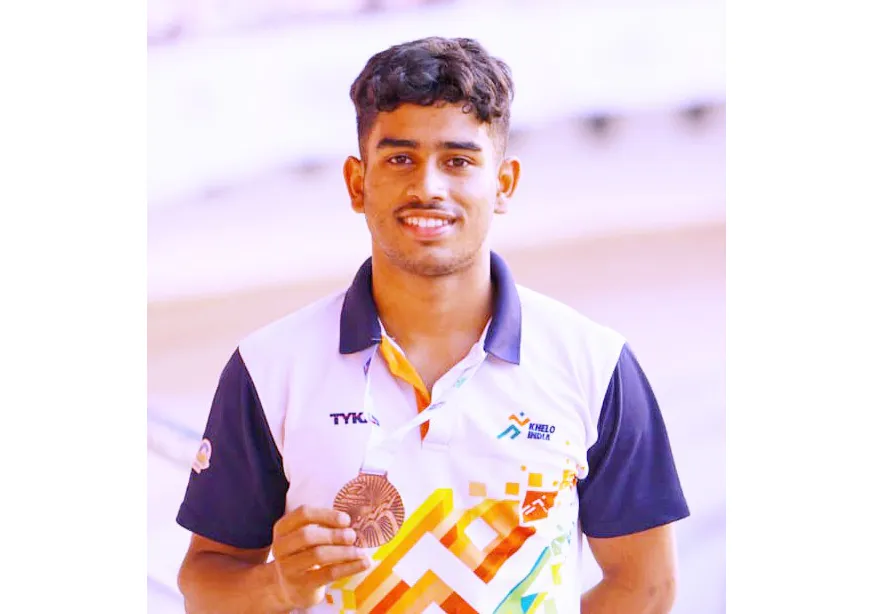 राष्ट्रीय स्पर्धेत भूषण पाटीलला रौप्य Bhushan Patil wins silver in national championship