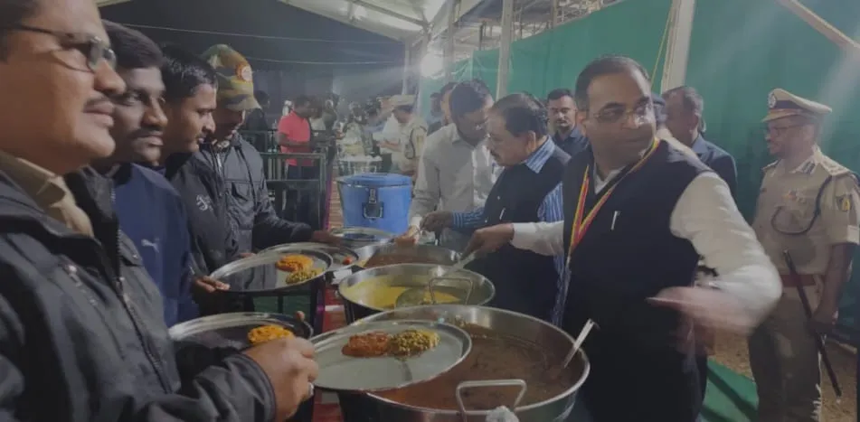 A vision of simplicity from the then District Police Chief Sanjeev Patil