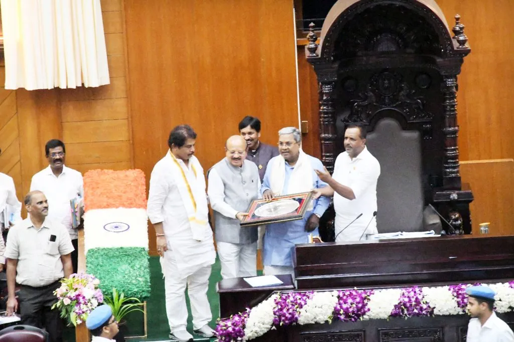 ‘सर्वोत्तम आमदार’ पुरस्काराचे टी. बी. जयचंद्र मानकरी T. B. Jayachandra receives the 'Best MLA' award