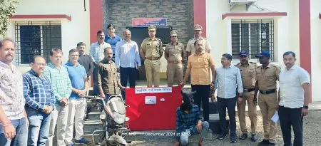 Man arrested for carrying country-made pistol and cartridges