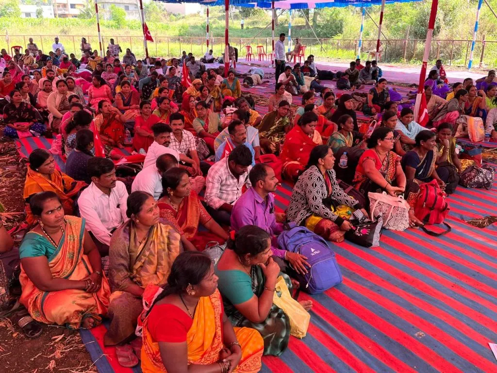 Give increased salary to government hostel employees