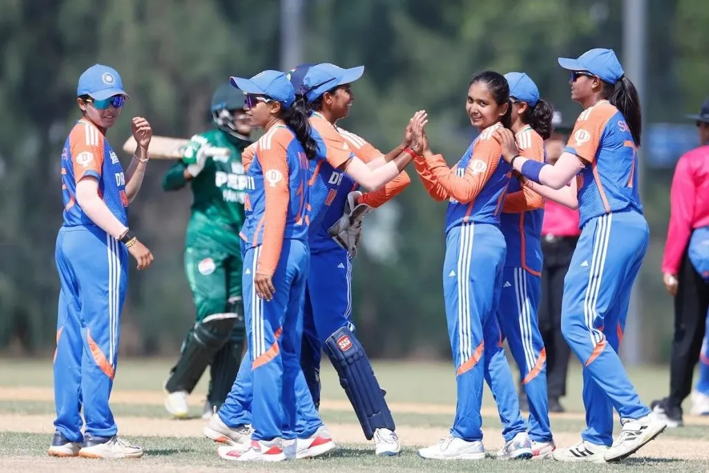 Indian women defeat Bangladesh