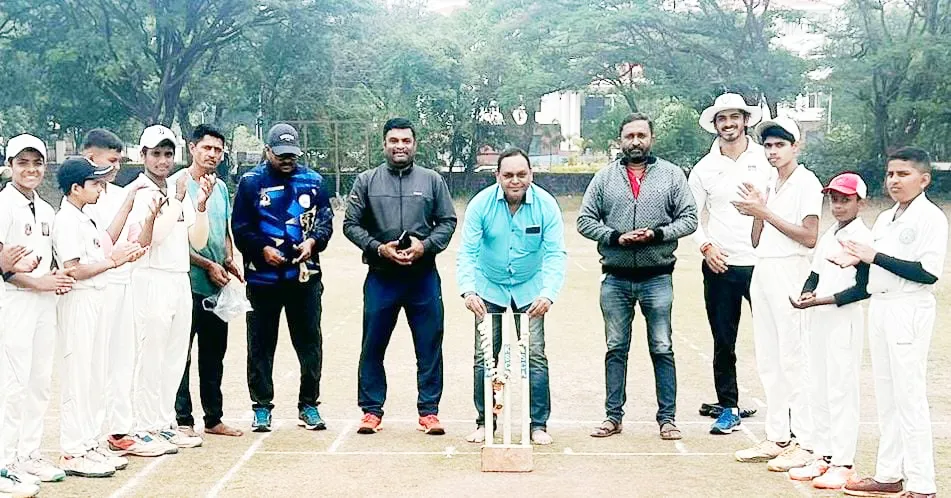 Gymkhana, K. R. Shetty Laiyaz's victory salute