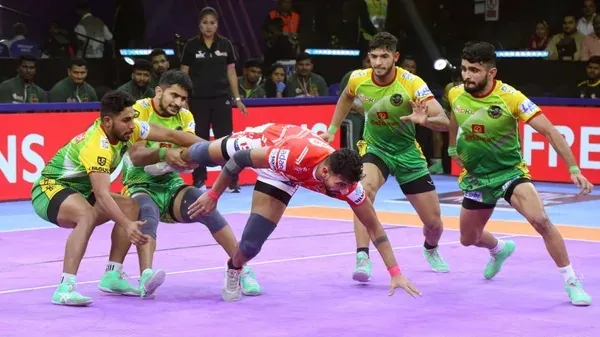 Patna-Gujarat Kabaddi match tied