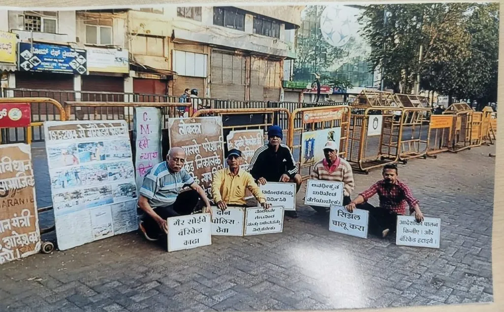 Demand to remove barricades gains momentum