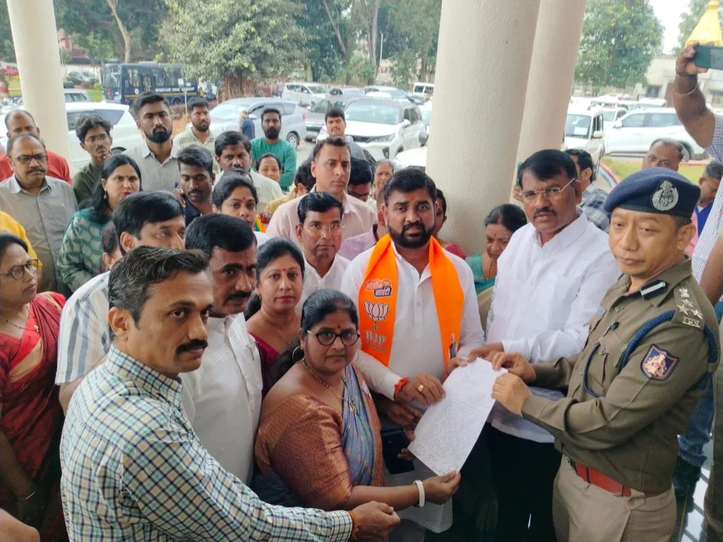 Immediately arrest those who attacked C. T. Ravi