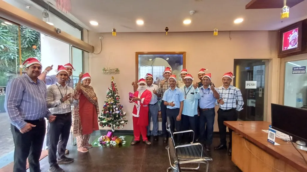 Christmas celebrated at the 'Tarun Bharat' office