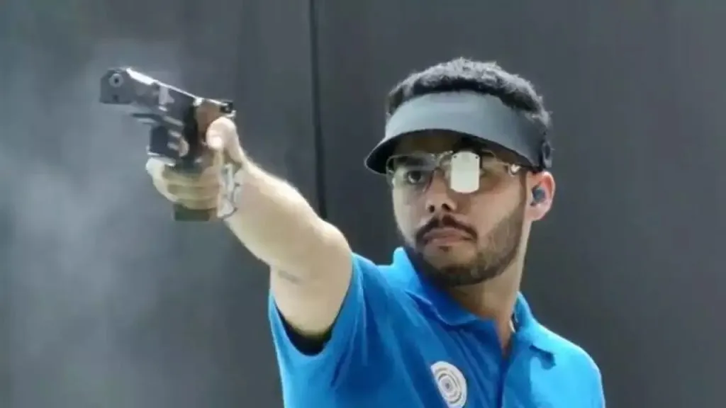 Vijayveer wins national title in shooting