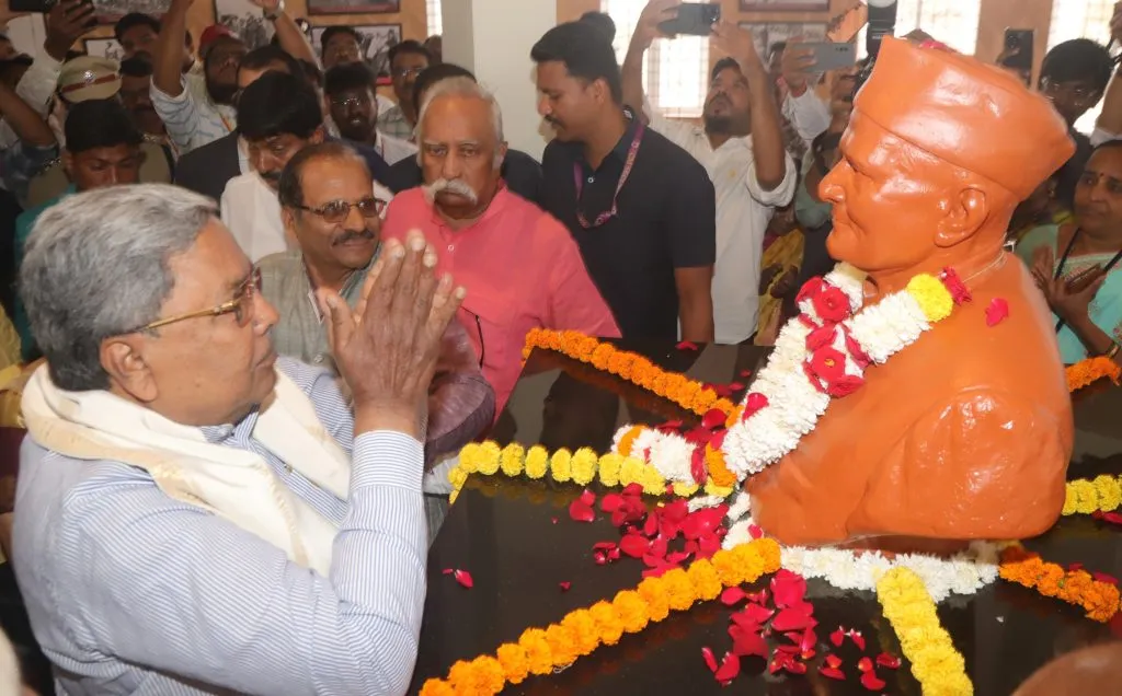 Gangadharrao Deshpande Memorial, Photo Gallery inaugurated
