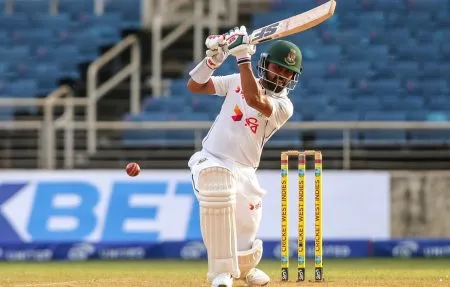 बांगलादेशचा डाव 164 धावांत समाप्त Bangladesh's innings ended at 164 runs.