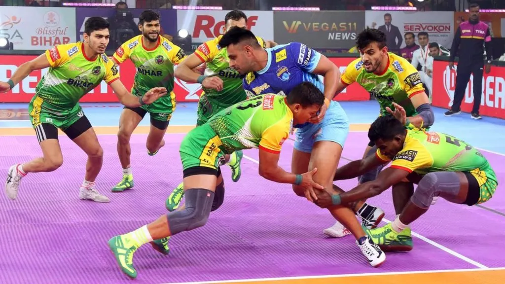 पाटणा पायरेट्सच्या विजयात देवांक दलालची चमक Devank Dalal shines in Patna Pirates win