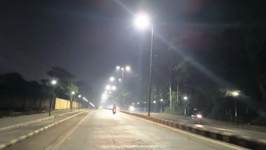 कॅन्टोन्मेंट हद्दीतील पथदीप दुरुस्ती Street light repair in cantonment area