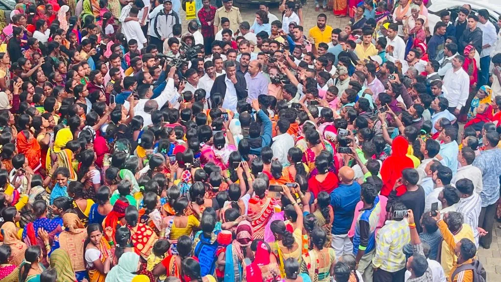 Couple arrested in fraud case