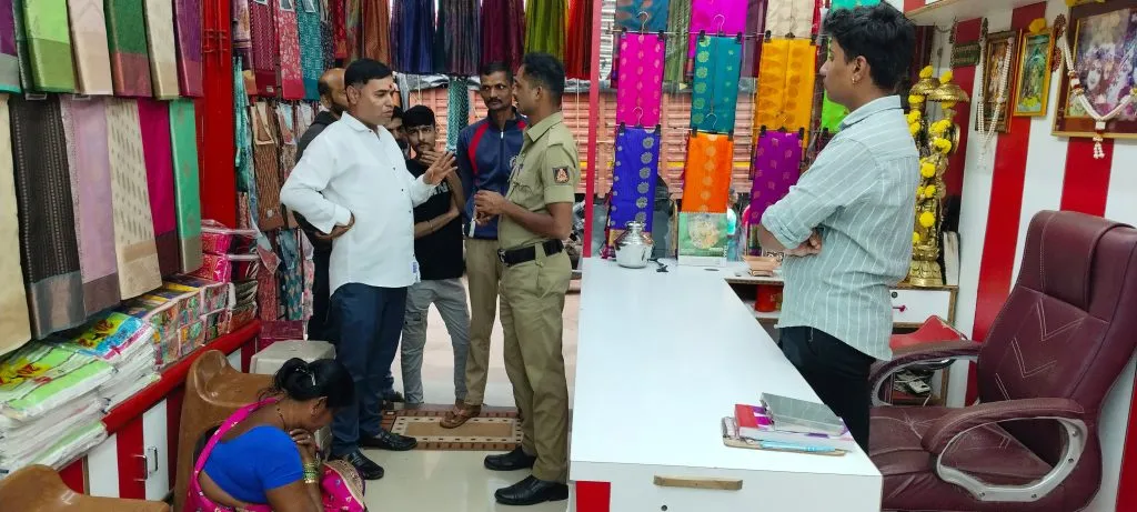 Mangalsutra from woman's bag found in Pangul Gali