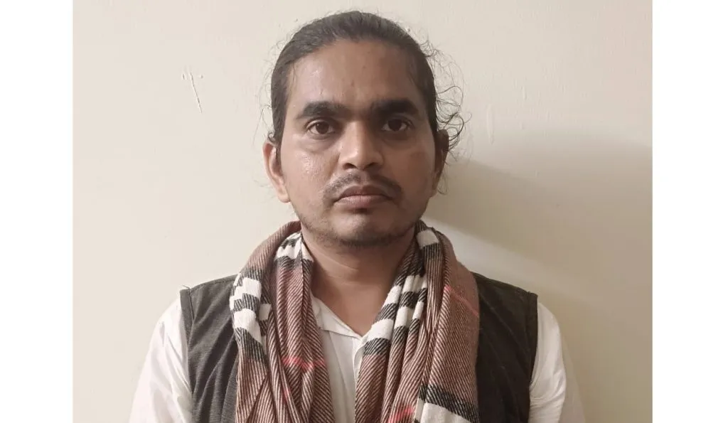 Tumkur youth arrested for abusing Guardian Minister