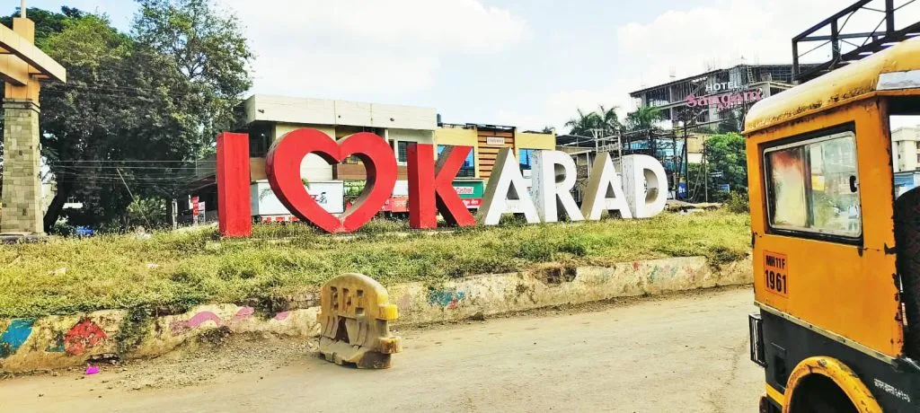 The entrance to Karad has become a 'slum'