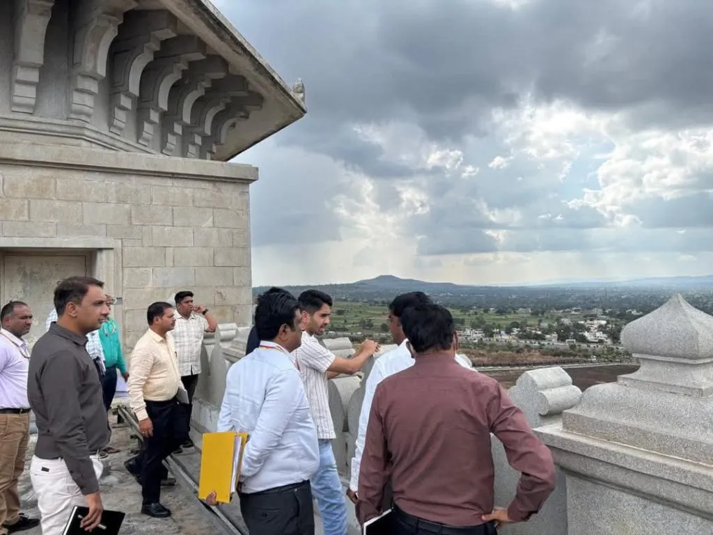 Officials should act responsibly during the session.