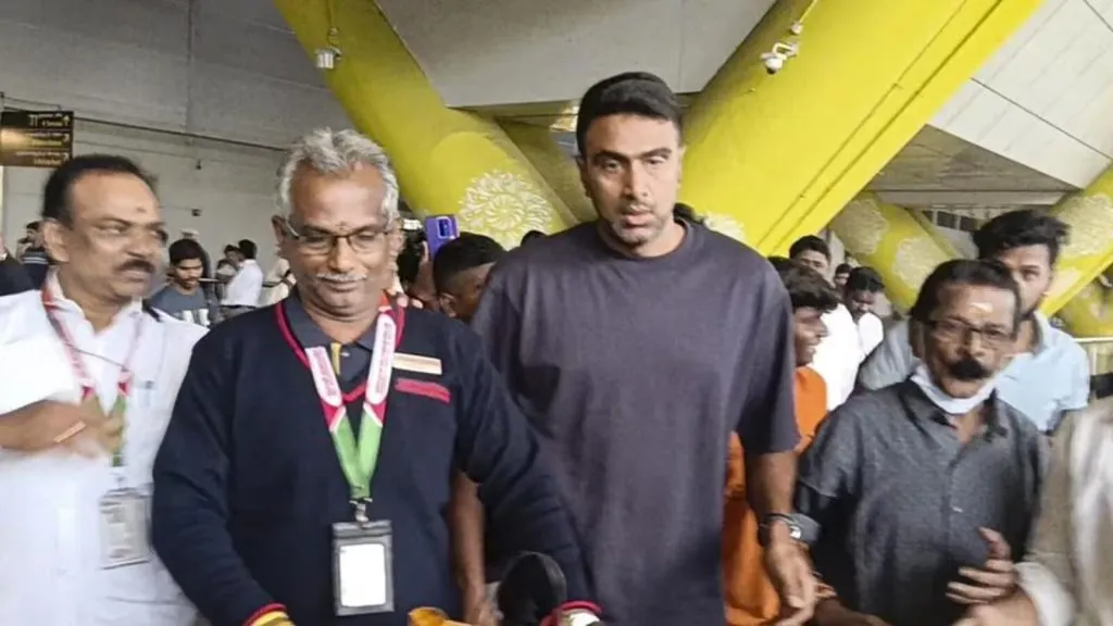 ऑस्ट्रेलियातून अश्विन चेन्नईत दाखल Ashwin arrives in Chennai from Australia