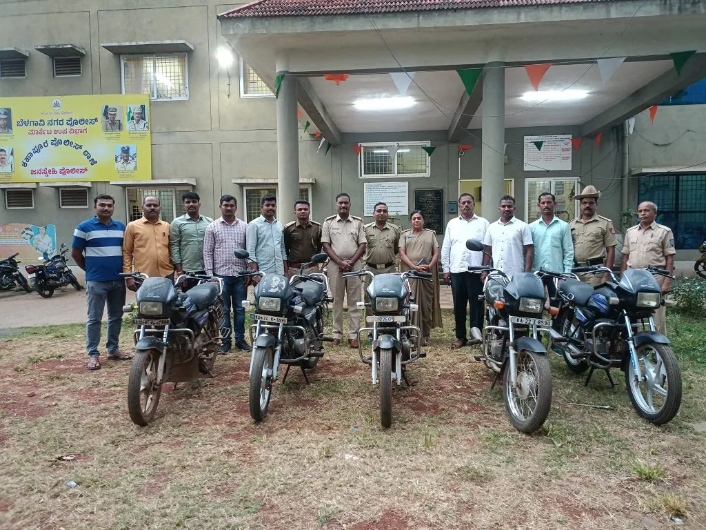 अट्टल दुचाकी चोरट्याकडून दोन लाखांच्या मोटारसायकली जप्त Motorcycles worth two lakhs seized from thief